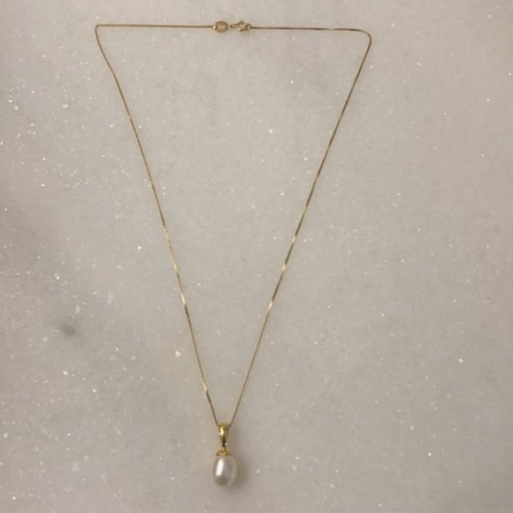 New in box - Macy's Freshwater Pearl Pendant Necklace - Picture 5 of 12